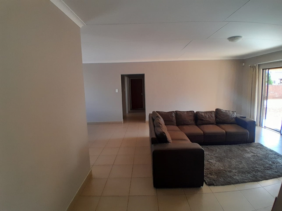 To Let 3 Bedroom Property for Rent in Kathu Northern Cape